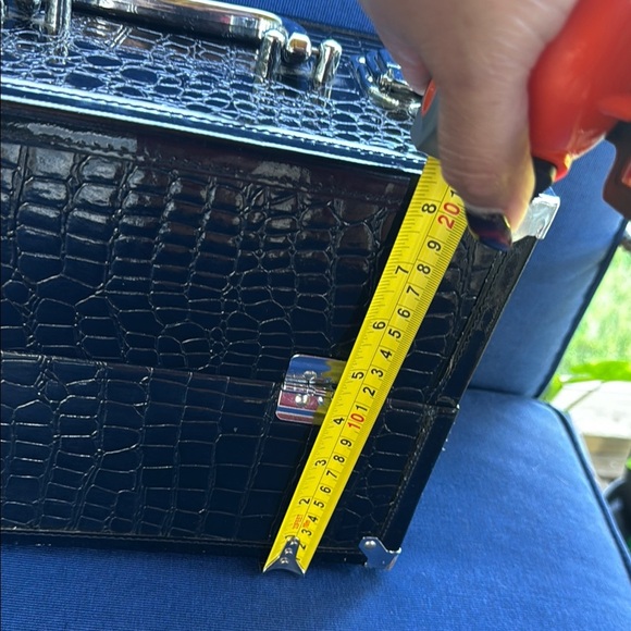 Caboodles Black Crocodile-Patterned Makeup Case - Picture 10 of 10